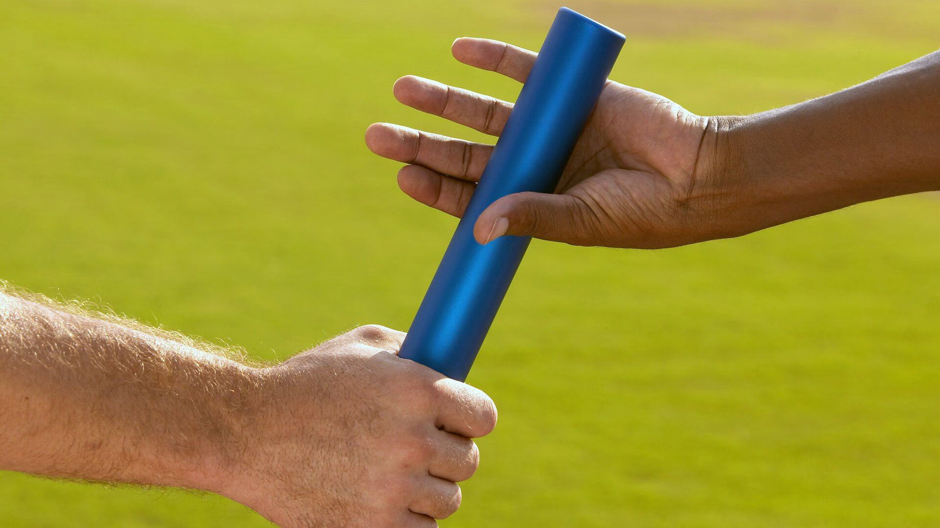 蝶泳划频与节奏配合紧密,蝶泳节奏的把握